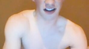Twink's Dildo Cam Show