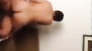Cojiendo con mi amigo negro - Bareback Amateur