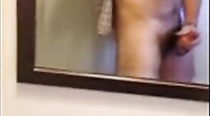 Osazo barbudo: paja en un wc publico - amateur bear daddy man