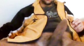 Str8 Danish Guy Cums on Paper Towel with Monstercock