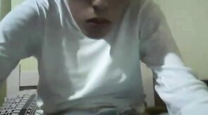 Big-Cock Twink Amateur Masturbating on Webcam