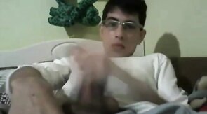 Big-Cock Twink Amateur Masturbating on Webcam