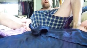 Mon gros pénis et mes pieds