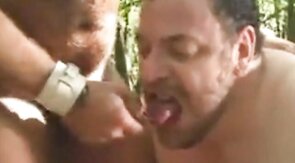 Barebacking Outdoor with Amateur Bear