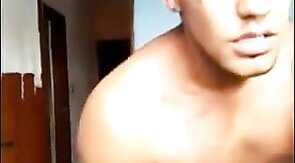 Muscular Latin Amateur Tops Perfectly