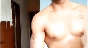 Muscular Latin Amateur Tops Perfectly