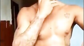 Muscular Latin Amateur Tops Perfectly