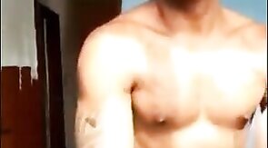 Muscular Latin Amateur Tops Perfectly