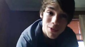 Pretty Twink Strokes on Webcam