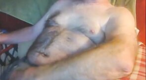 Bearded daddy cums solo