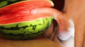 Muscular Amateur Self-Swallowing Fruit Fuck