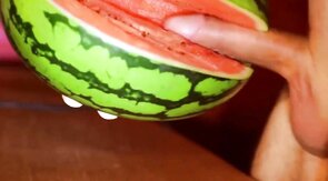 Muscular Amateur Self-Swallowing Fruit Fuck