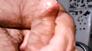 Mature Argentinian Bear Wanks and Cums