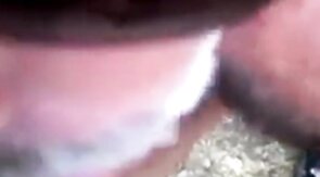 Je suce une grosse bite - partouze gay en plein air avec un ours amateur