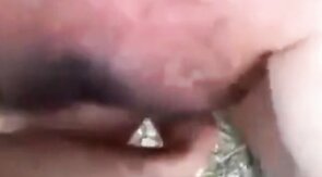 Je suce une grosse bite - partouze gay en plein air avec un ours amateur