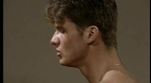 Muscled pals are nailing their buddy from the both sides