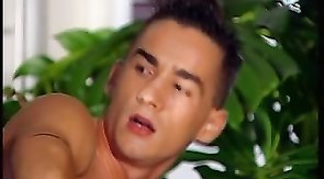 The sexiest nude hunks fucks in the 3some mode