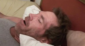 Professional hands free blowjob in the bedroom