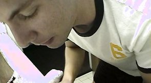 Sexy lover gives a good deepthroat in the bathroom