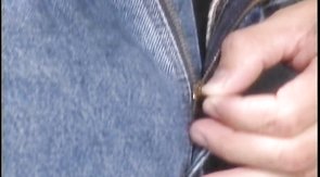 Hung guy gets his boyfriend to suck that cock