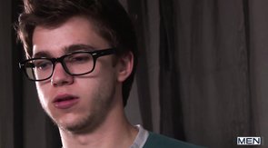 Str8 To Gay cocksucker gives a blowjob for a nerd