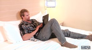 Muscled straight pulls out his dick just to get a head