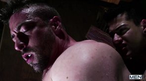 Passionate Men Of UK fucks hard on the bench