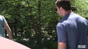 Sexy Jizz Orgy pals are giving blowjobs!