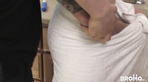 Masked guy gets a blowjob from this hunk