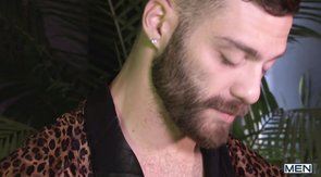 Leopard print loving hunk gets a sloppy blowjob