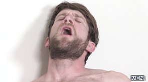 Bearded dude makes out with his boyfriend and fucks him