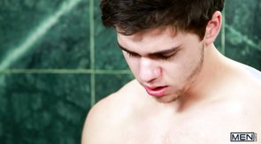 Big-dicked dude gets his cock sucked in the shower