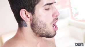 Short-haired guy gets blown by his brunette top