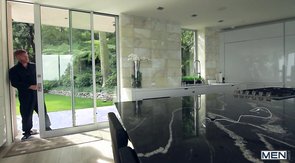 Green t-shirt twink seduced by a jacked-up hunk