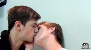 Twinks making out and recording their X-rated shenanigans
