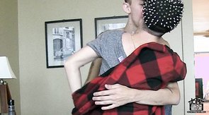 Spiked snapback twink makes out with his horny boyfriend on a bed