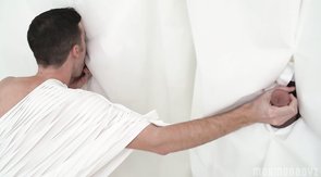 Improvised glory-hole threesome with a submissive twink