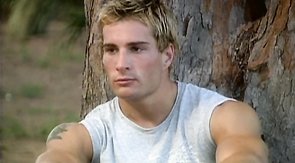 Awesome-looking bodybuilder demonstrates his hot naked body