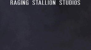 Awesome muscled hunks are fucking their friend on the ring