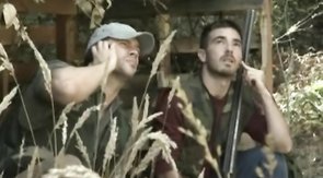 Spicy soldier kneels down just to give a good deep blowjob