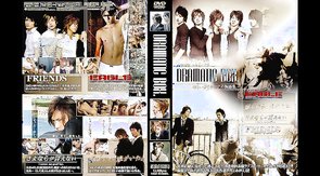 Playful Asian men are kissing and then instantly starting to fuck