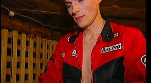 Stunning twinks sucking dicks during their country adventure