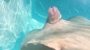 Hands free cumshot swimming pool