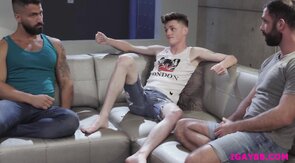 Averys tight ass 3way with muscled gays