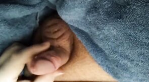 i jerk off my small penis and show balls