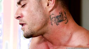 Fantastic solo action in the video by Cody Cummings