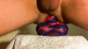 amateur Anal sex toy fun with flint the bad dragon !