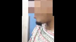 Putaria em banheirao publico