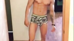 Muscle boy sexy Eddyfitt