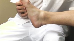 Spicy-looking doctors are sucking their horny patient